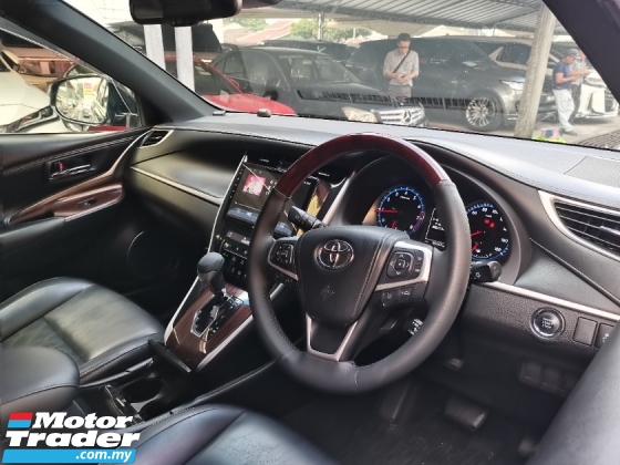 2017 TOYOTA HARRIER 2017 Toyota HARRIER 2.0 PREMIUM MODELLISTA (A)  REG 2021