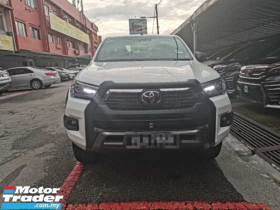 2023 TOYOTA HILUX TOYOTA HILUX 2.8cc ROGUE (A) 8K MIL