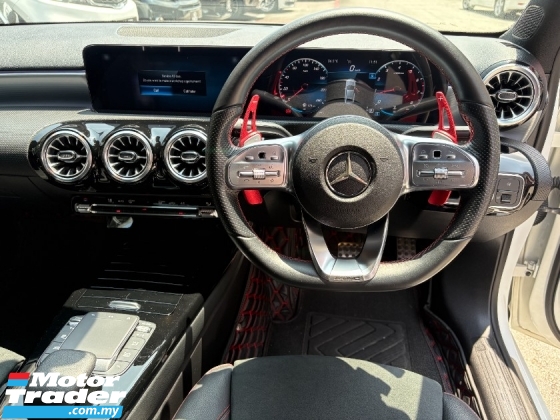 2022 MERCEDES-BENZ A250 2.0 (A) AMG CKD 29k km Rekod Perkhidmatan Penuh UW2026