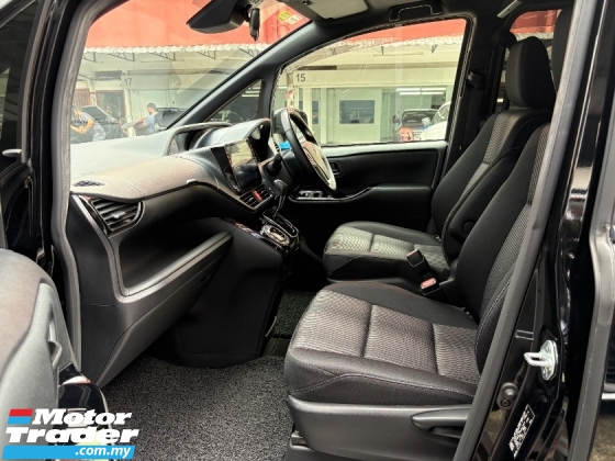 2019 TOYOTA VOXY ZS KIRAMEKI II Registered 2023 Sunroof 7Seater 