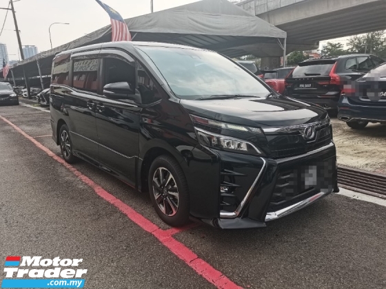 2019 TOYOTA VOXY Z KIRAMEKI II REG 2023