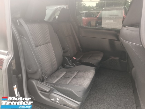 2019 TOYOTA VOXY Z KIRAMEKI II REG 2023