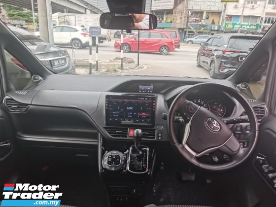 2019 TOYOTA VOXY Z KIRAMEKI II REG 2023