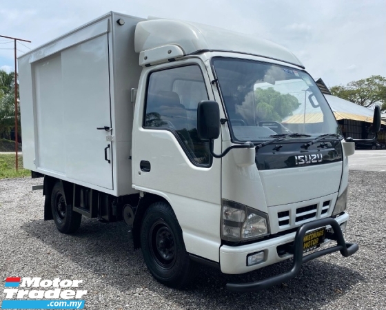 2013 ISUZU NKR55 2.8 (M) BOX VAN BOLEH FULL LOAN TIP TOP CONDITION