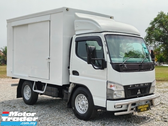 2016 MITSUBISHI FUSO 3.9 (M) BOX VAN BOLEH FULL LOAN TIP TOP CONDITION