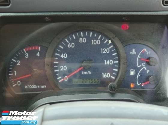 2016 MITSUBISHI FUSO 3.9 (M) BOX VAN BOLEH FULL LOAN TIP TOP CONDITION