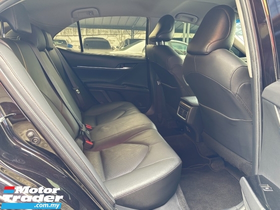 2019 TOYOTA CAMRY 2.5 V CBU 49k km Rekod Perkhidmatan Penuh Waranti Percuma