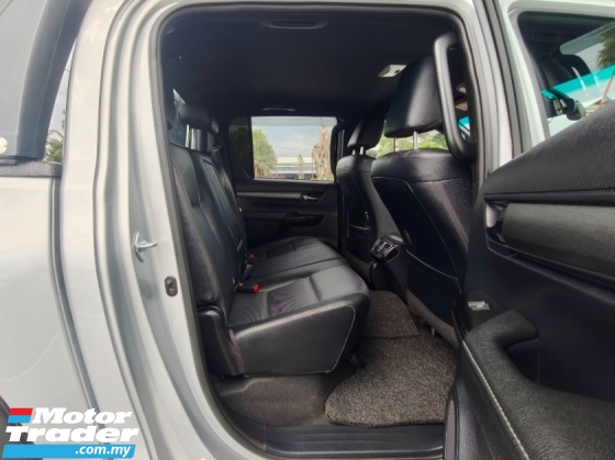 2023 TOYOTA HILUX 2.8 (A) ROGUE 4 X 4 FULL SERVICE RECORD H/LOAN