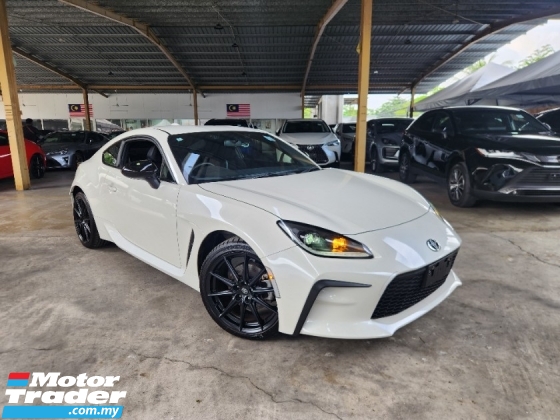 2024 TOYOTA GR86 RZ Edition 6 Speed Manual (Grade 5A Original 5,000km) (Super High Loan) 8 Year Warranty