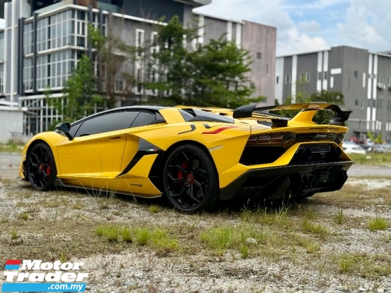 2019 LAMBORGHINI AVENTADOR LP 770-4 ,Original Yellow, Comfort seat, Electric