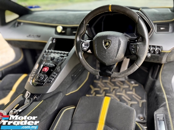 2019 LAMBORGHINI AVENTADOR LP 770-4 ,Original Yellow, Comfort seat, Electric
